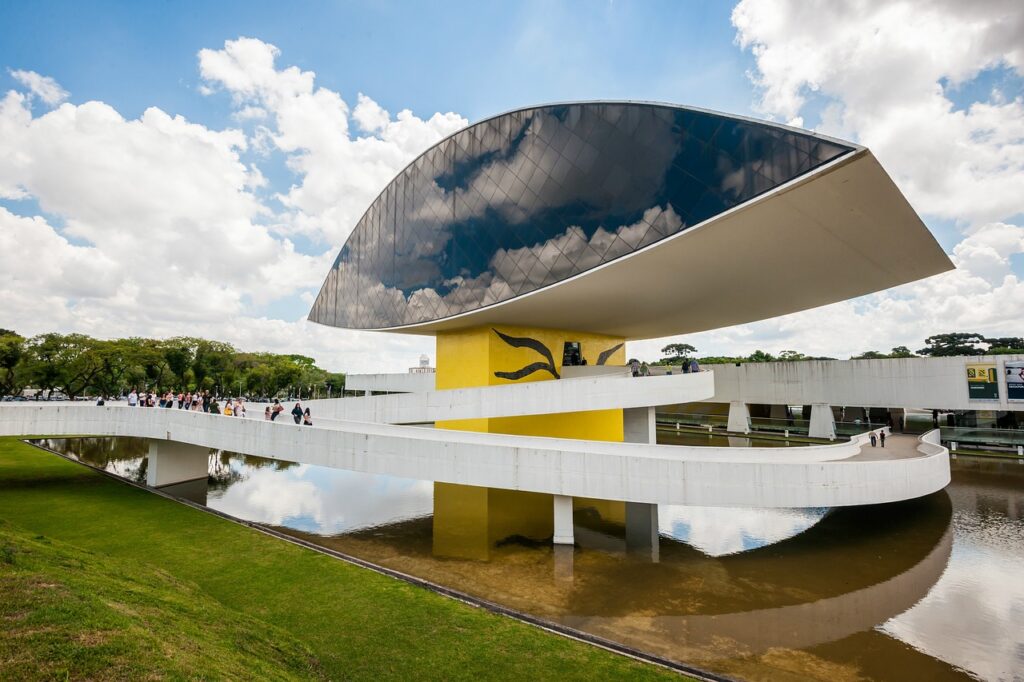 História e características da arquitetura brasileira, Arquiteto em  Curitiba, Arthur Calliari Arquitetos